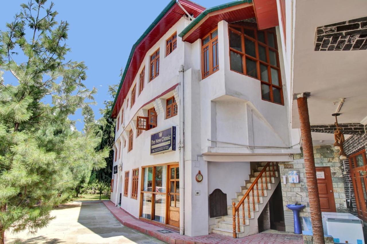 Super Oyo Capital O 91600 The Village Classic Hotel And Restaurant Срінагар Екстер'єр фото