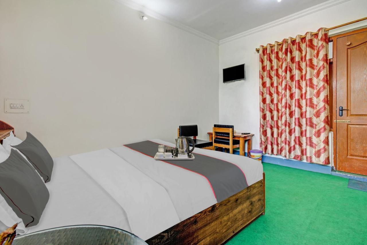 Super Oyo Capital O 91600 The Village Classic Hotel And Restaurant Срінагар Екстер'єр фото