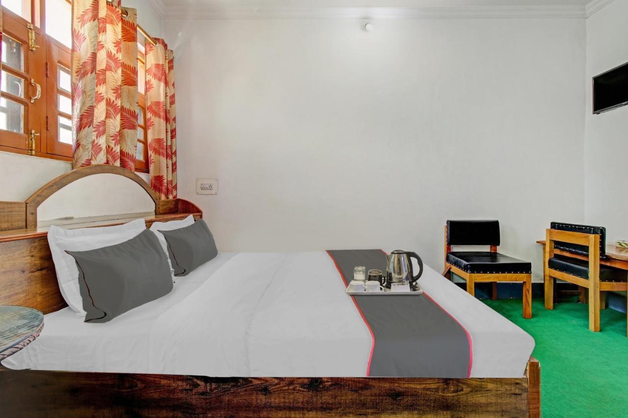 Super Oyo Capital O 91600 The Village Classic Hotel And Restaurant Срінагар Екстер'єр фото